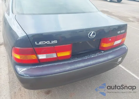 1999 Lexus Es 300 from USA, damaged, VIN JT8BF28GXX0175837